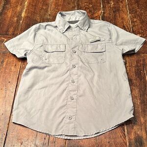 Ocean Coast Kids Gray Button Down Fishing Shirt. Size Small